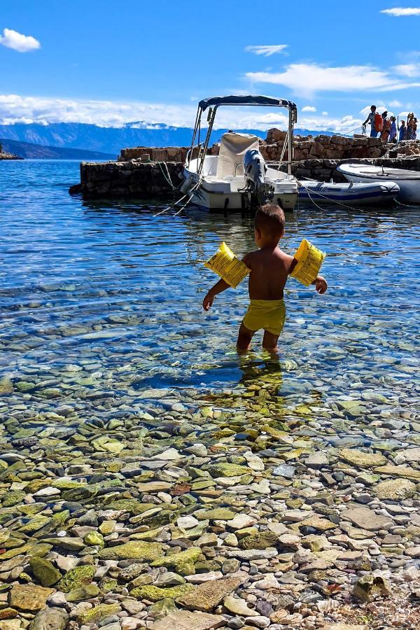 Apartments By The Sea Basina, Hvar - 542 Vrbanj エクステリア 写真