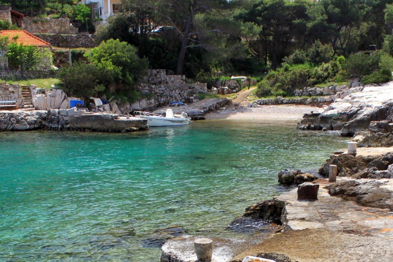 Apartments By The Sea Basina, Hvar - 542 Vrbanj エクステリア 写真