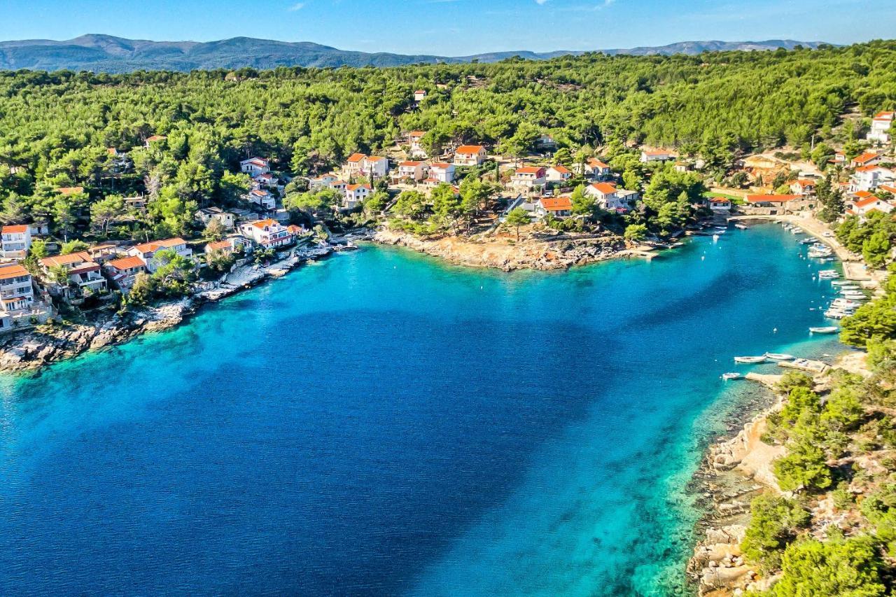 Apartments By The Sea Basina, Hvar - 542 Vrbanj エクステリア 写真