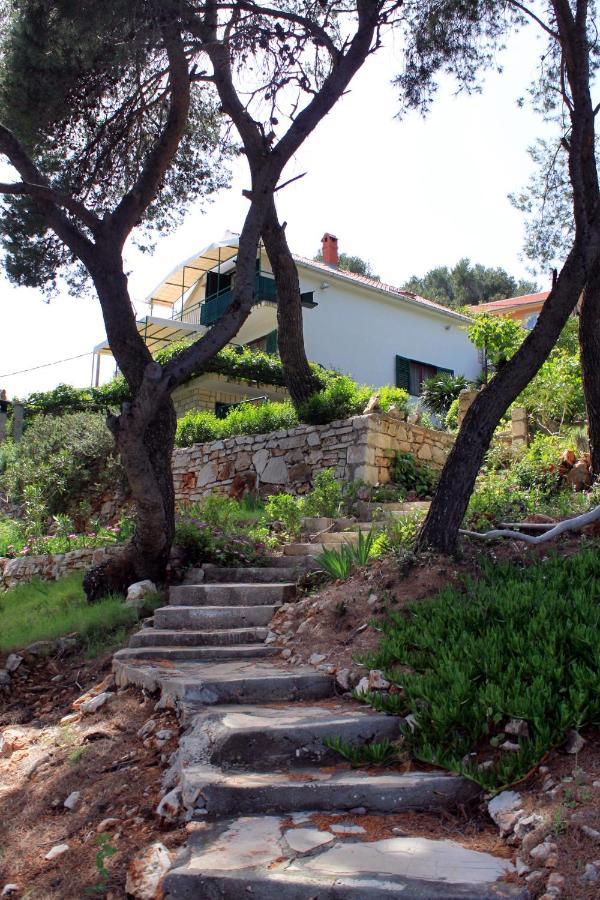 Apartments By The Sea Basina, Hvar - 542 Vrbanj エクステリア 写真