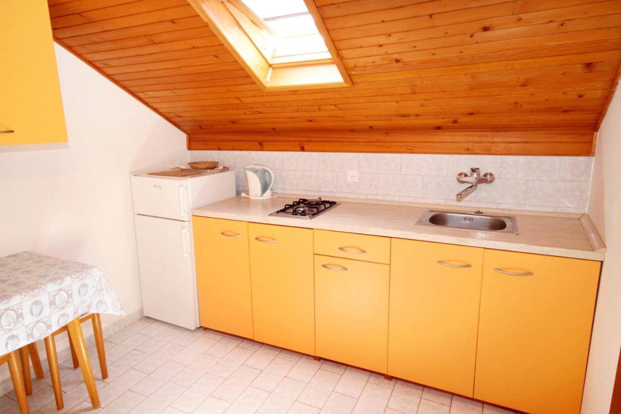 Apartments By The Sea Basina, Hvar - 542 Vrbanj エクステリア 写真