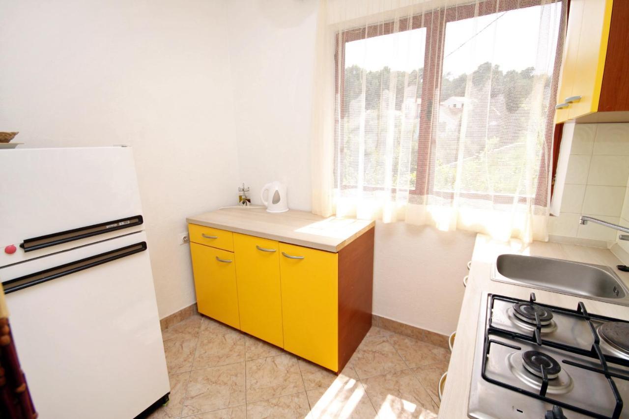 Apartments By The Sea Basina, Hvar - 542 Vrbanj エクステリア 写真