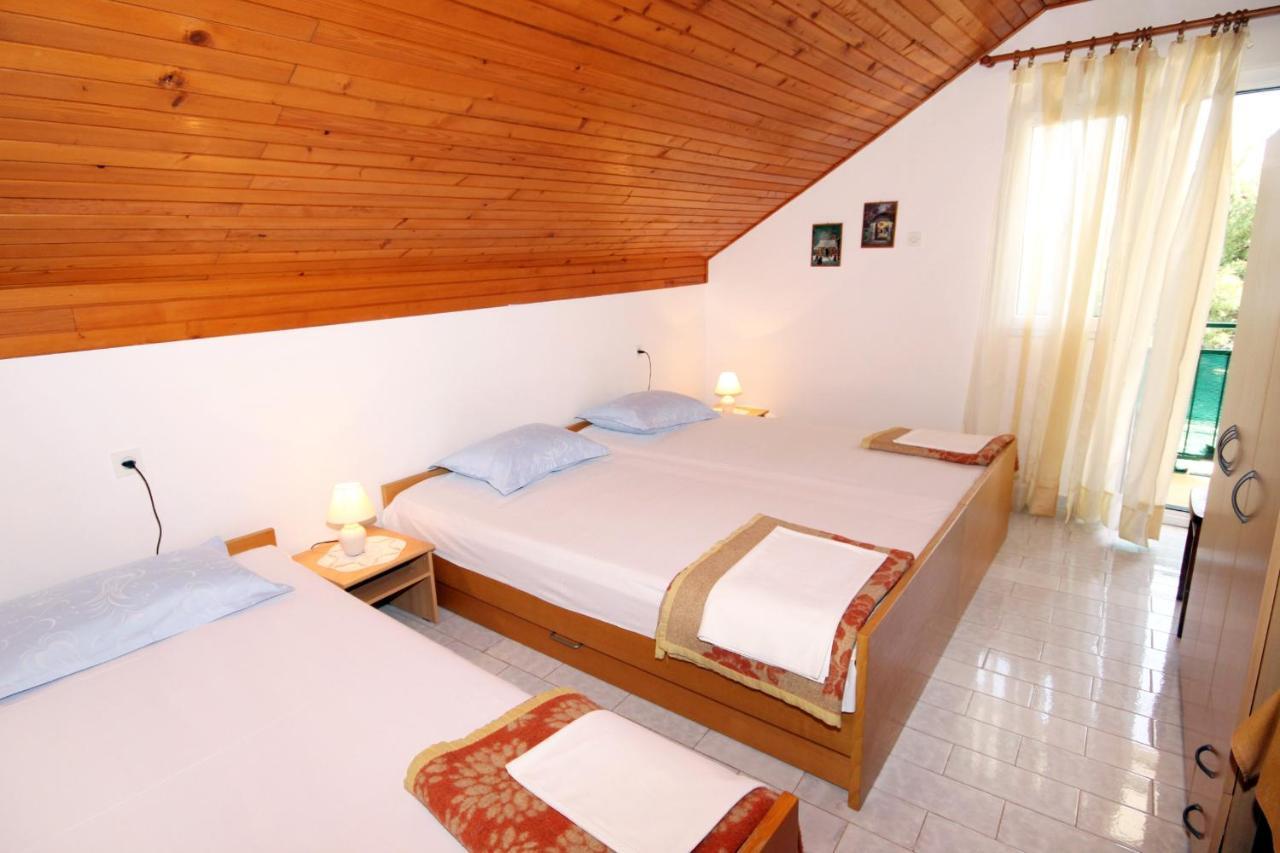 Apartments By The Sea Basina, Hvar - 542 Vrbanj エクステリア 写真