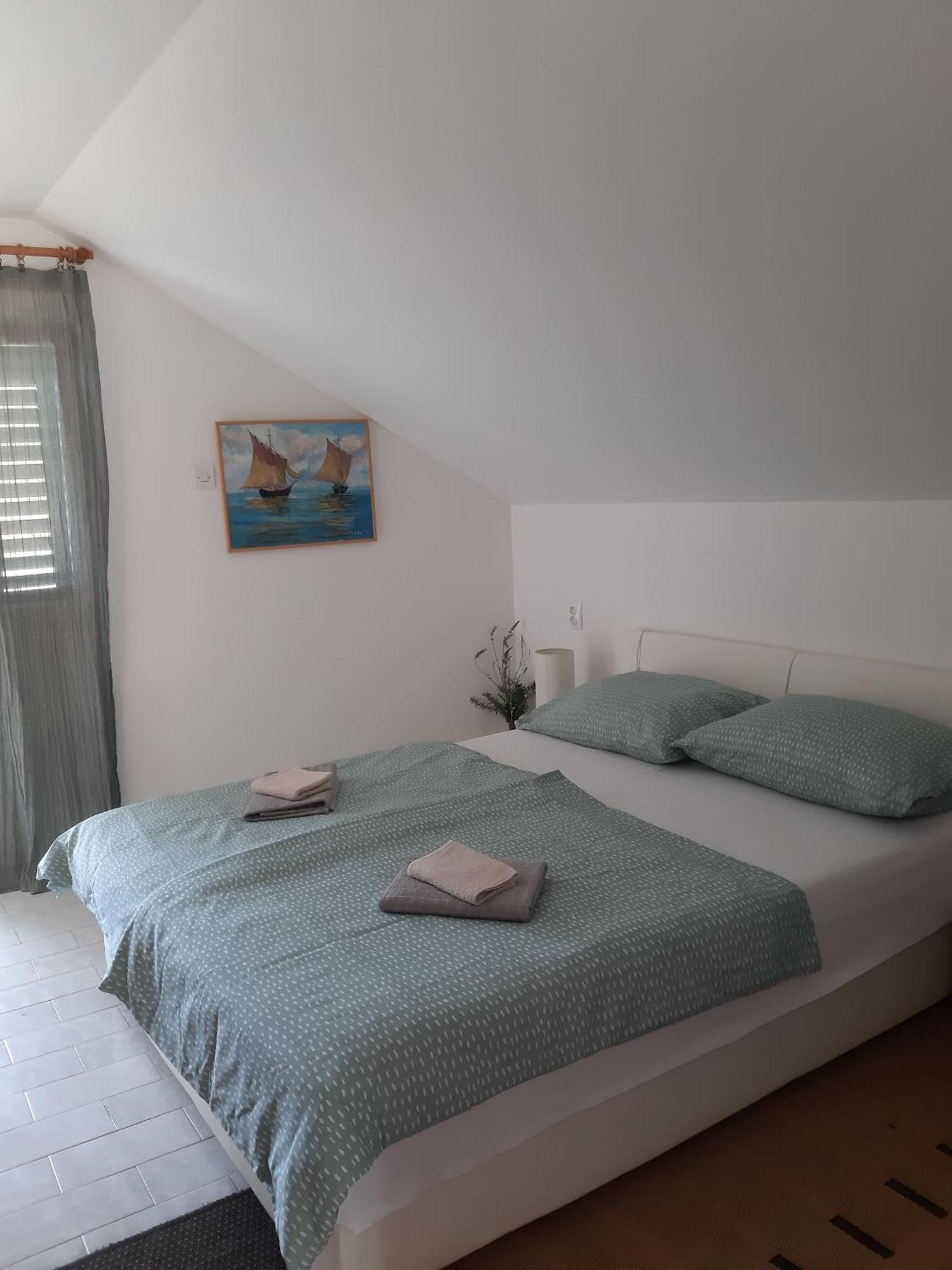 Apartments By The Sea Basina, Hvar - 542 Vrbanj エクステリア 写真
